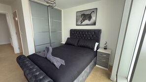 Leilighet | 2 soverom, strykejern/-brett, wi-fi (inkludert) og sengetøy