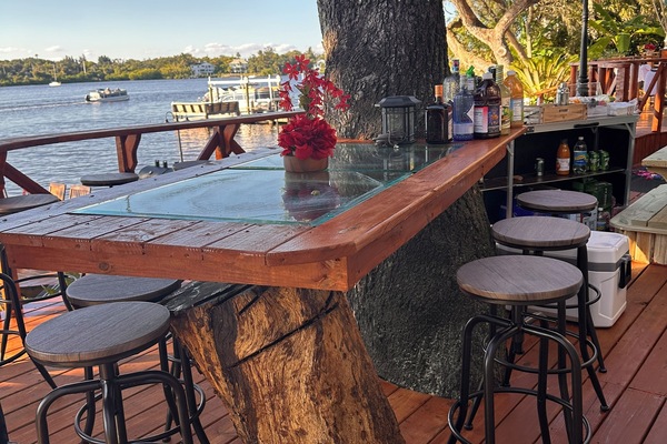 Bar (en la propiedad)