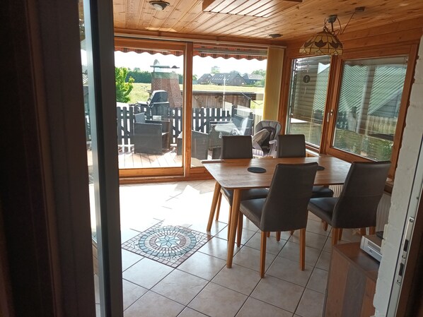 Interior - 3 rooms 1st floor 100sqm conservatory roof terrace super bathroom (Tangstedt)