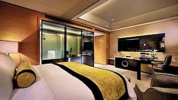 Cribs/infant beds