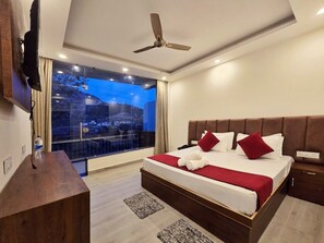 Kahden hengen superior-huone | Silitysrauta/-lauta, ilmainen Wi-Fi