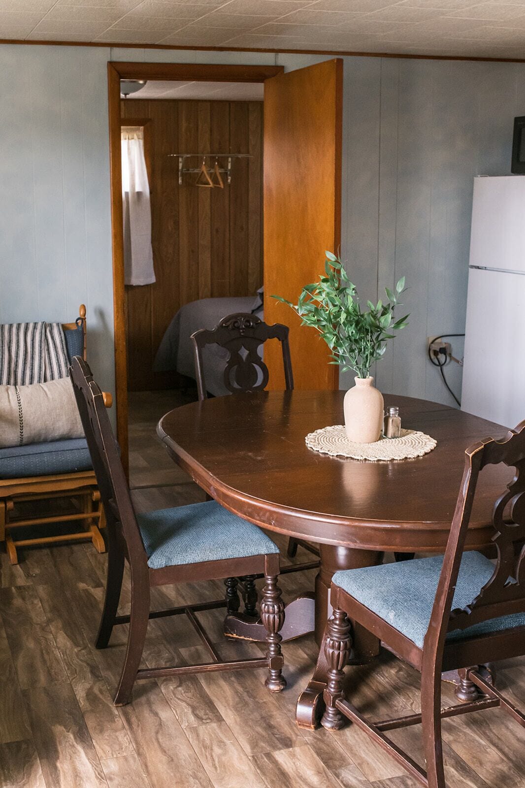 Kabin Keluarga, 2 kamar tidur, dapur | 2 kamar tidur, ruang kerja ramah laptop, dan setrika/meja setrika