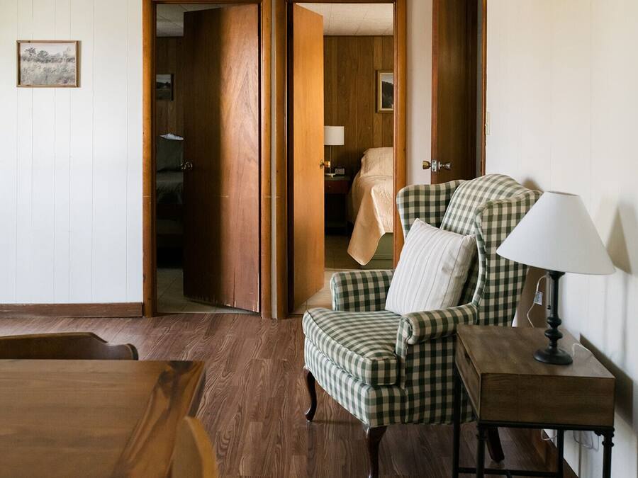 Family Cabin | 2 bedrooms, laptop workspace, iron/ironing board, free WiFi