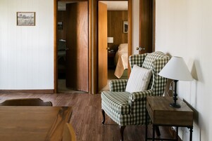 Family Cabin | 2 bedrooms, laptop workspace, iron/ironing board, free WiFi