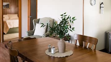 Family Cabin | 2 bedrooms, laptop workspace, iron/ironing board, free WiFi