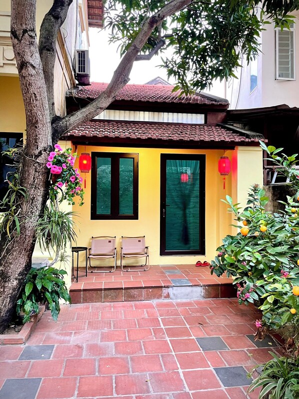 Exterior - Lee Homestay (Hanoi)