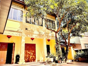 Comfort Room, Balcony, Garden View | Garden view - Lee Homestay (Hanoi)