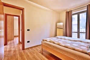 2 dormitorios, wifi gratis, ropa de cama
