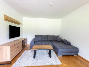 Apartment | Living room