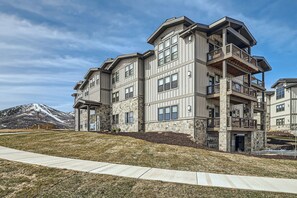 Exterior - Flying Moose Luxury! Year-Round Fun at Deer Valley East and Jordanelle! (Heber City)