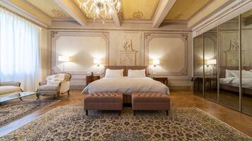 Deluxe Room | Premium bedding, down comforters, minibar, in-room safe