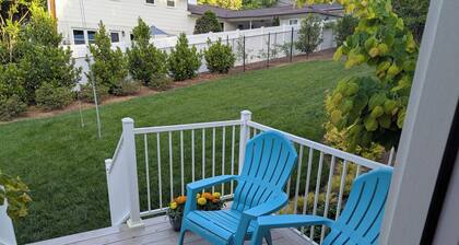 Charming studio in lovely Charlotte with WiFi, AC