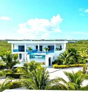 Front of property - Sun Lux Villas (Providenciales)