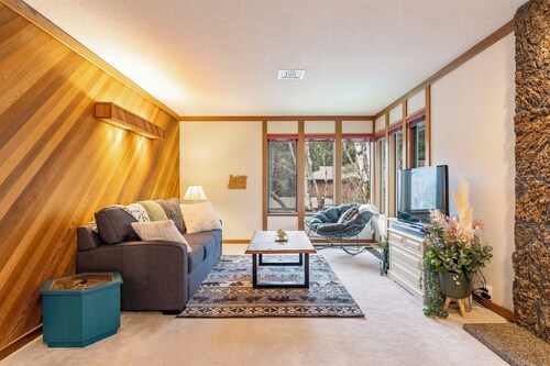 Pine 2 Paws - Golf Course - Sauna - Pool