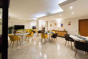 Free daily buffet breakfast - Hotel Dali (Scafati)