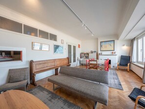 Apartment | Living area - Apartment in Duinbergen by the Sailing School (Knokke-Heist)