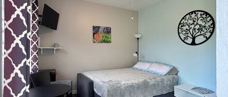 1 bedroom, iron/ironing board, WiFi, bed sheets