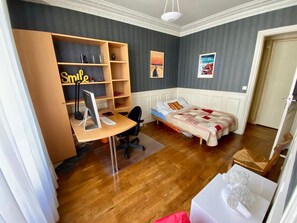 2 bedrooms, iron/ironing board, WiFi, bed sheets - Lovely Paris flat close to Eiffel Tower (Paris)