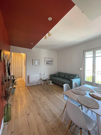 Intérieur. Appartement 4/6P 100% rénové !