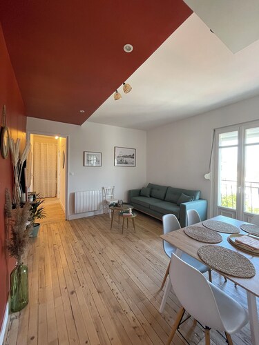 100% renovated 4/6P apartment!