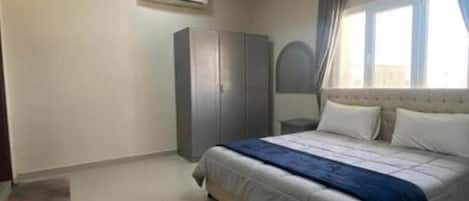 Classic Single Room | Premium bedding, pillow-top beds, free WiFi, bed sheets
