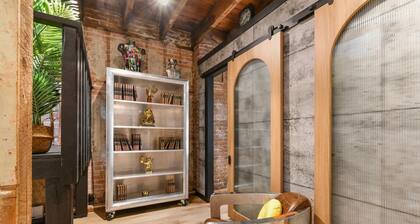 3 Floor Penthouse in the heart of Downtown - Rooftop terrace and indoor parking