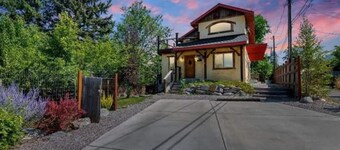 Fantastic Basement Bungalow close to downtown - Riverfront Neighborhood
