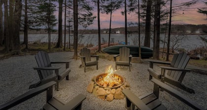 Lakefront | Hot Tub | Kayaks | High End | Peaceful