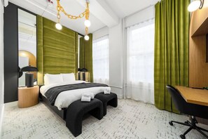 City Single Room | Laptop workspace, free WiFi - Symons Block Hotel (Spokane)