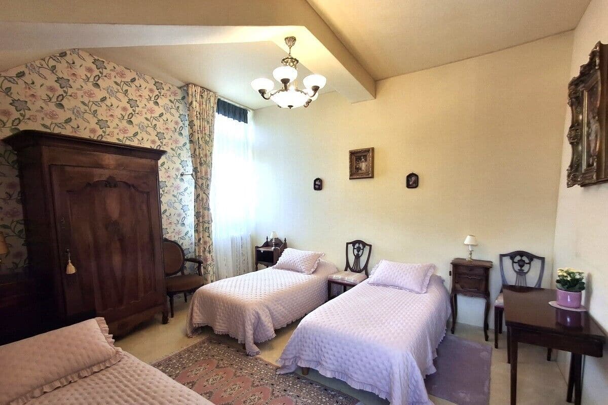 Quarto triplo, vista para o parque (Vanille) | Individualmente decorados, Wi-Fi de cortesia, roupa de cama