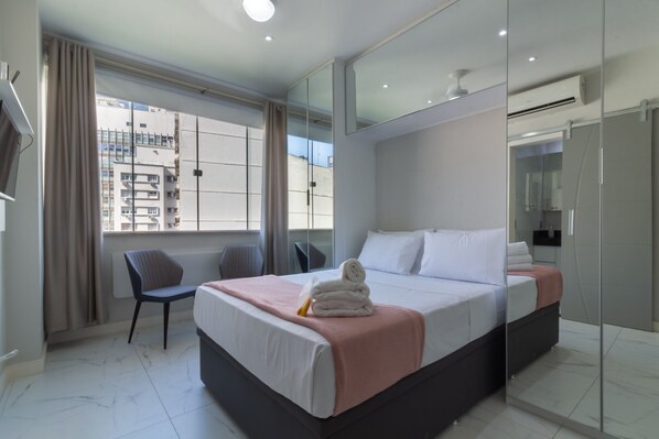 1 bedroom, iron/ironing board, travel cot, free WiFi