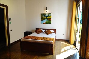 2 makuuhuonetta, silitysrauta/-lauta, Wi-Fi, vuodevaatteet