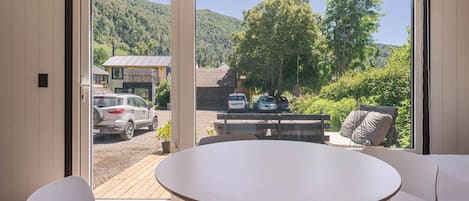 Cabin phong cách cổ điển, quang cảnh núi | Bếp riêng