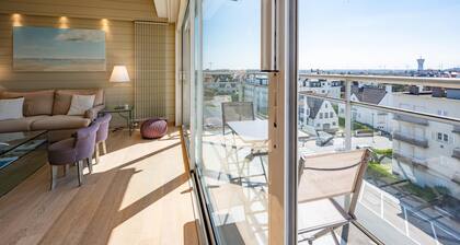 Apartment With Side Sea View & Sun Terrace