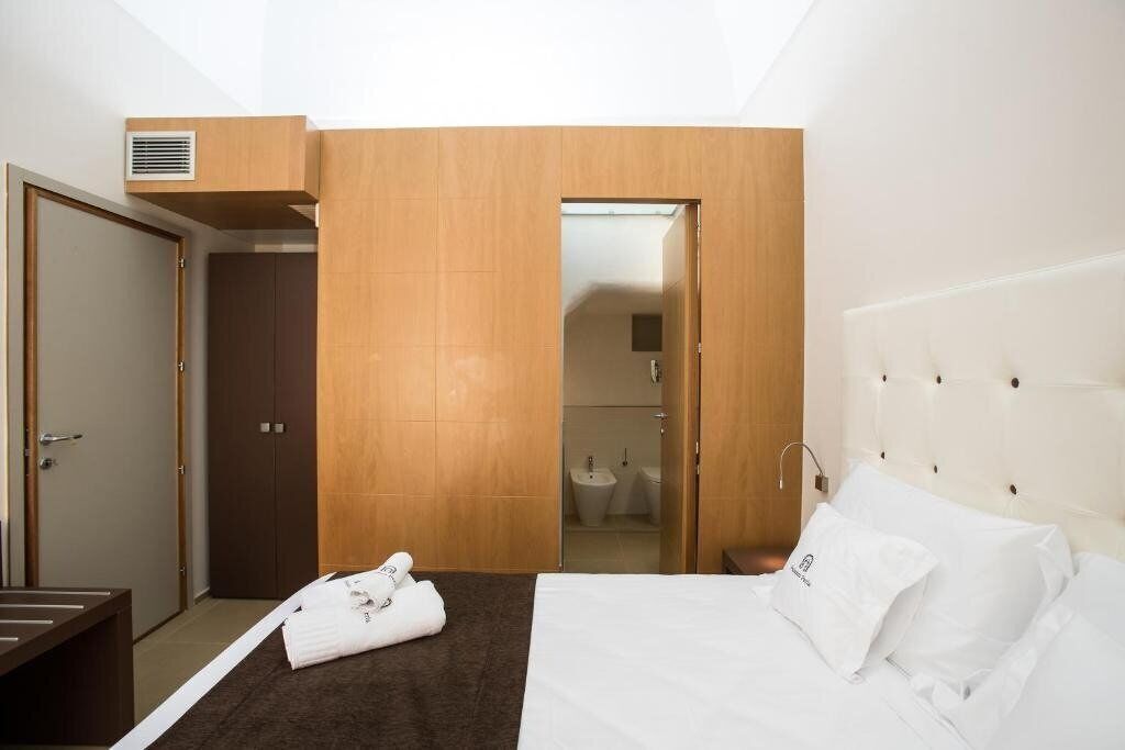 1 camera, accesso a Internet