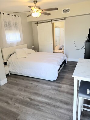 1 bedroom, WiFi, bed sheets