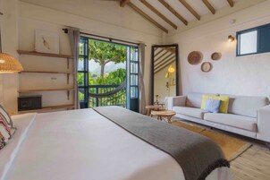 Standard Suite, Balcony | Hypo-allergenic bedding, free WiFi, bed sheets