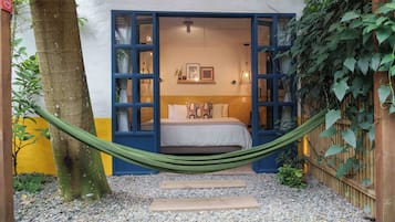 Comfort Double Room | Hypo-allergenic bedding, free WiFi, bed sheets