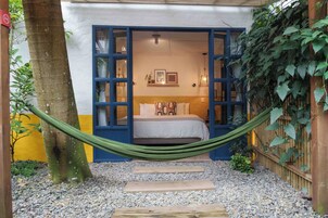 Comfort Double Room | Hypo-allergenic bedding, free WiFi, bed sheets