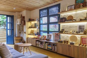 Books - Hotel Plantación (Jardín)