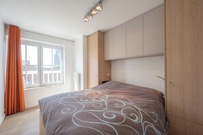 Apartment | 3 bedrooms, iron/ironing board - Apartment in Knokke Near Lippenslaan (Knokke-Heist)