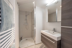 Apartment | Badezimmer