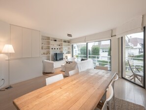 Apartment | Dining - 3 Bedroom Apartment in Knokke Heist (Knokke-Heist)