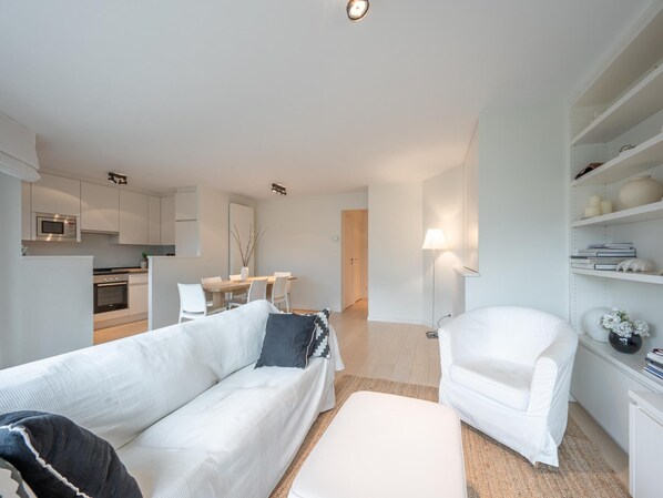 Apartment | Living area