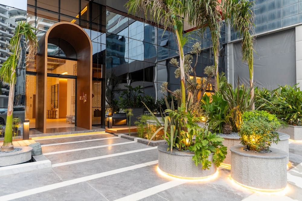 SUITES BY LE REVE