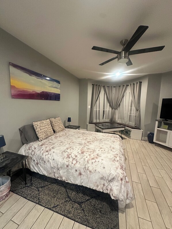 1 chambre, fer et planche à repasser, Wi-Fi, draps fournis