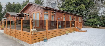 Lodge 2