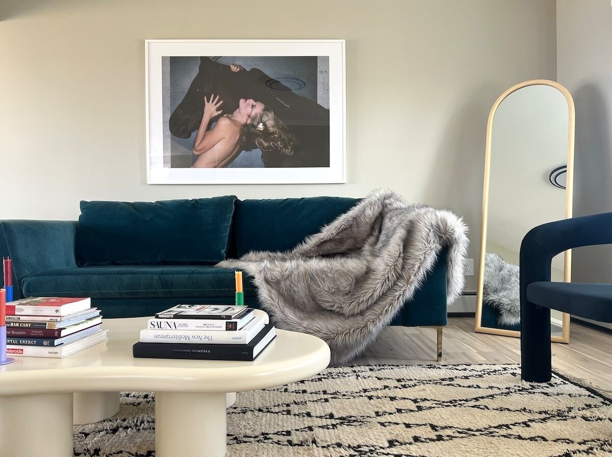 电视、壁炉、书、立体声音响