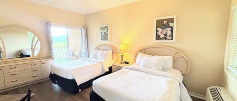 1 chambre, fer et planche Ă repasser, Wi-Fi, draps fournis
