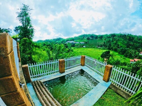 Four Bedroom Rose Villa by Kananke